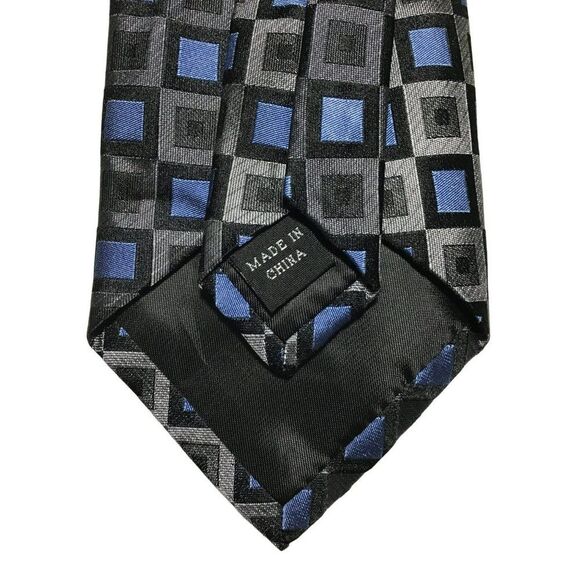 5/$10 Kenneth Cole Reaction Blue Silver Geometric Silk Tie - Picture 4 of 5